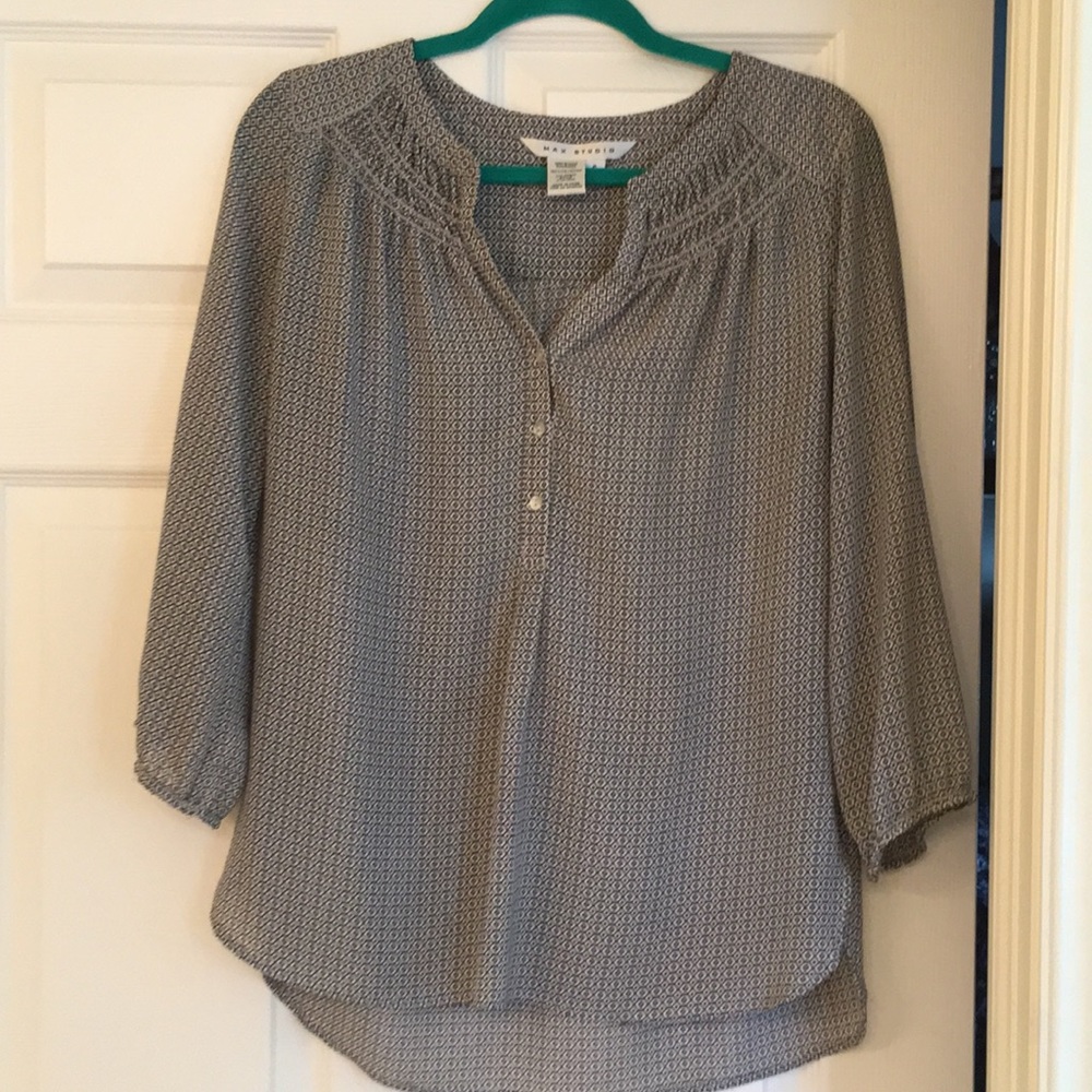 Max Studio small blouse